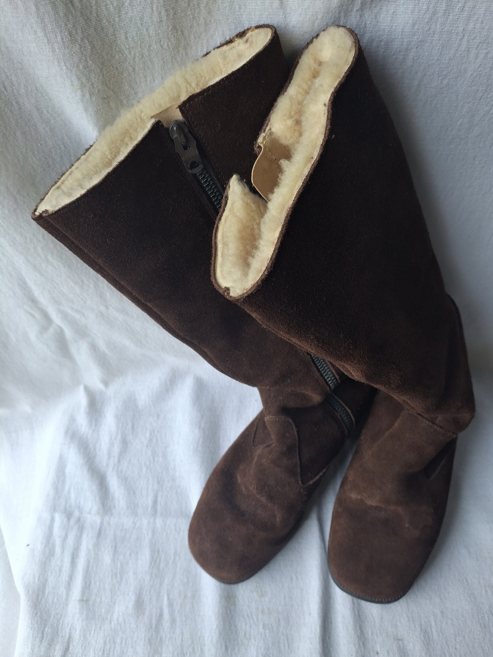 Women's Brown Suede Shearling-Lined Mid-Calf Boots - Picture 6 of 7